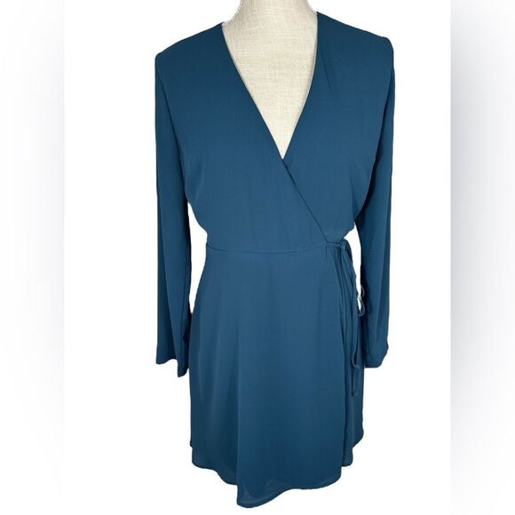 Lush Blue Ceramic Wrap Style Dress - Picture 3 of 10
